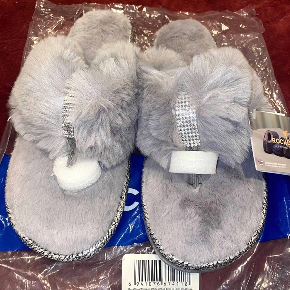 Women’s 11-12 slippers - Picture 2 of 4